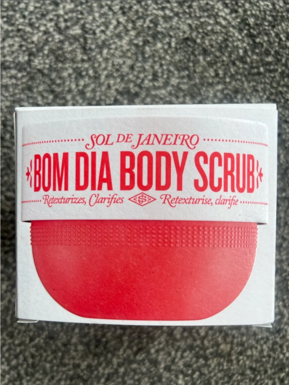 Sol de Janeiro Bom Dia Body Scrub - Red Jar